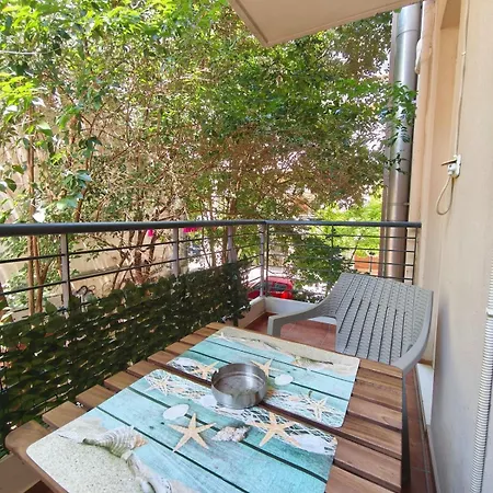 Διαμέρισμα Petite Hideaway With Balcony- Near Station Λάρισα